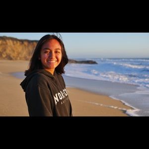 Meet your Posher, Nina